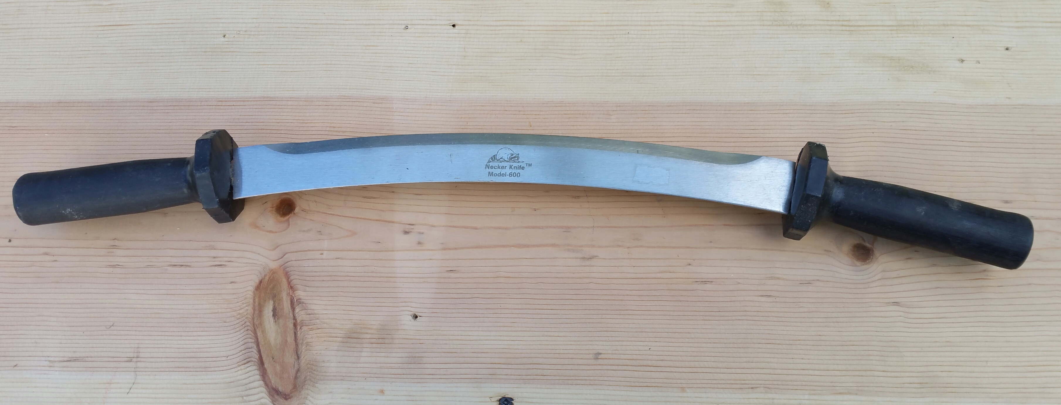 Necker-600 Fleshing Knife
